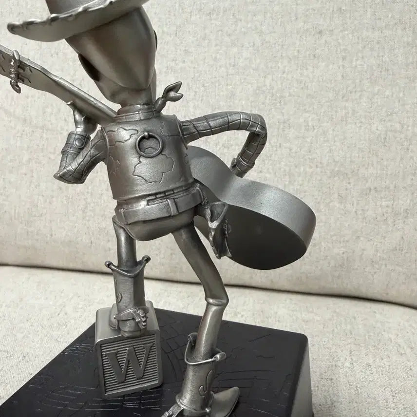[BUNJANG] Royal Selangor Disney 100th Anniversary Woody Limited Edition Figurine / 로얄셀랑고르 디즈니 100주년 우디(한정판 전세계 1000개)