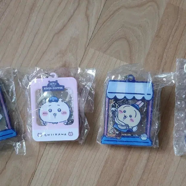 [BUNJANG] Ediya Chiikawa Collaboration Charm Bundle Set / 이디야 치이카와 콜라보 키링 일괄판매
