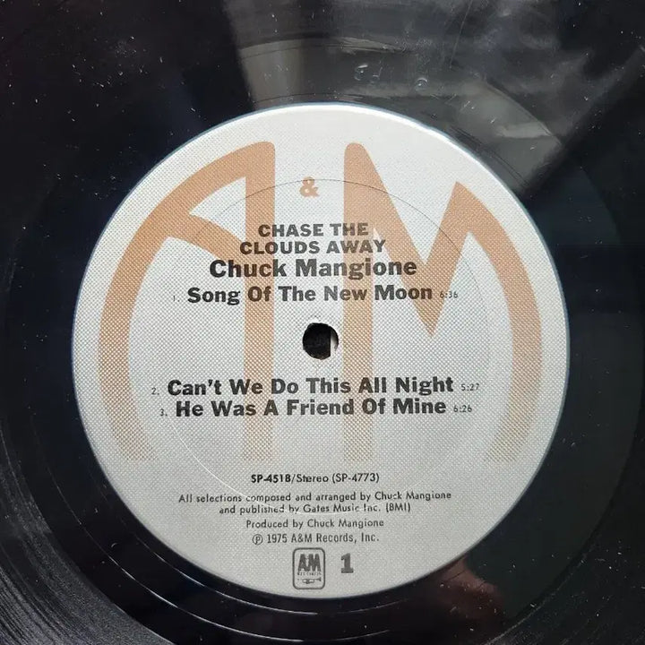 [BUNJANG] Chuck Mangione Chase The Clouds Away US First Press LP / Chuck Mangione-Chase The Clouds (US초판)