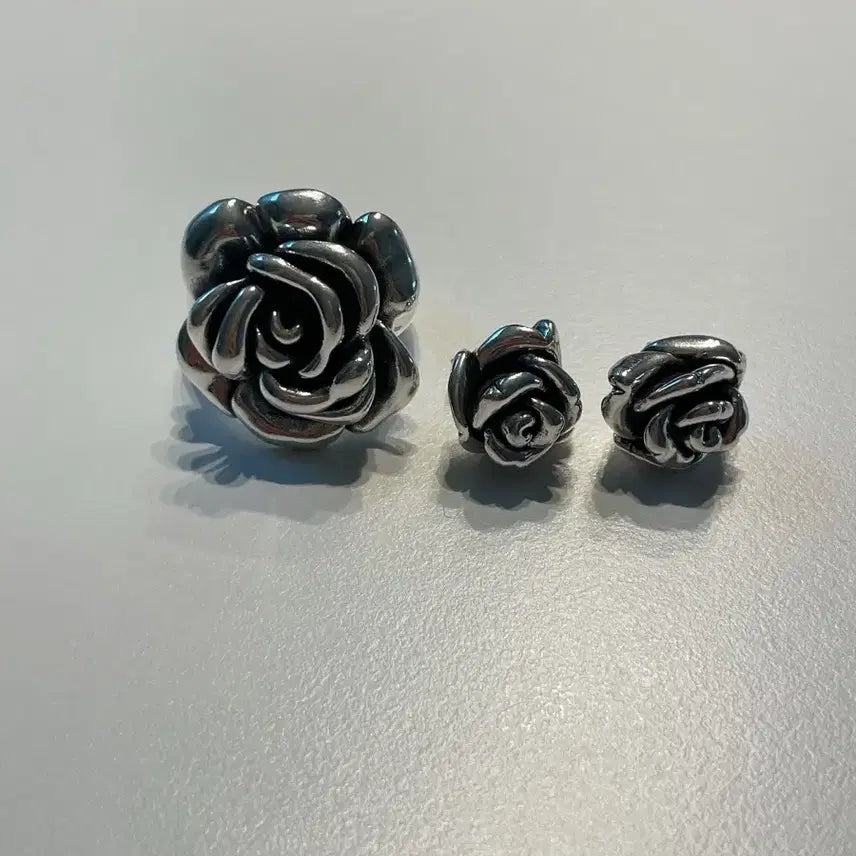[SOLD OUT] 실버 장미 반지 + 귀걸이 세트
