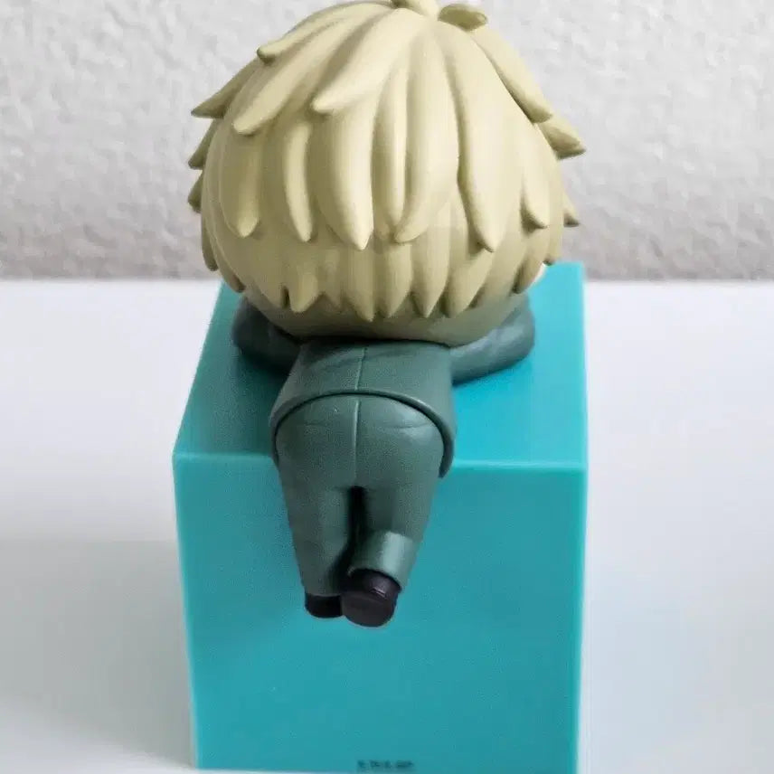 [BUNJANG] Spy x Family Loid Forger Hikkake Figure / 스파이패밀리 로이드 포저 힛카케 힛카게 피규어