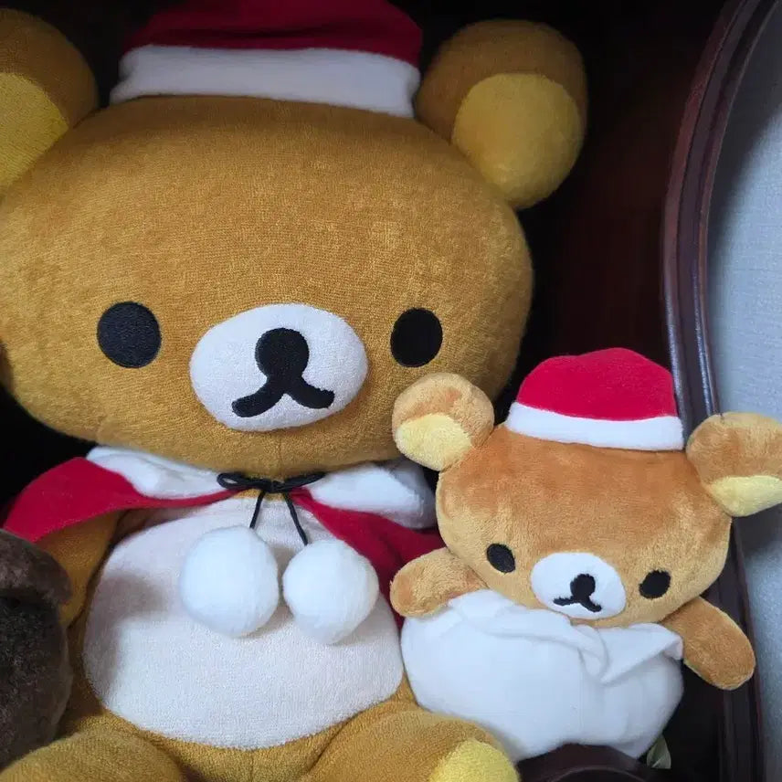 [BUNJANG] Rilakkuma Large Vintage Christmas Santa Bear Doll Set Bundle / 고전 리락쿠마 대형 크리스마스 산타 곰 인형 세트 일괄