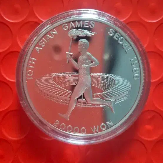 [BUNJANG] 1986 Seoul Asian Games Commemorative Torch Relay Silver Coin / 1986 서울 아시안게임 기념  성화봉송 은화