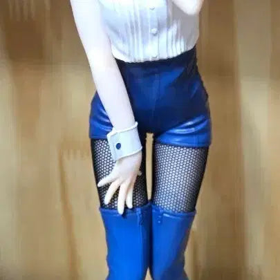 [BUNJANG] Chainsaw Man KOBENI Bunny Girl Figure / 택포 체인소맨 코베니 바니걸 피규어 단순전시 판매