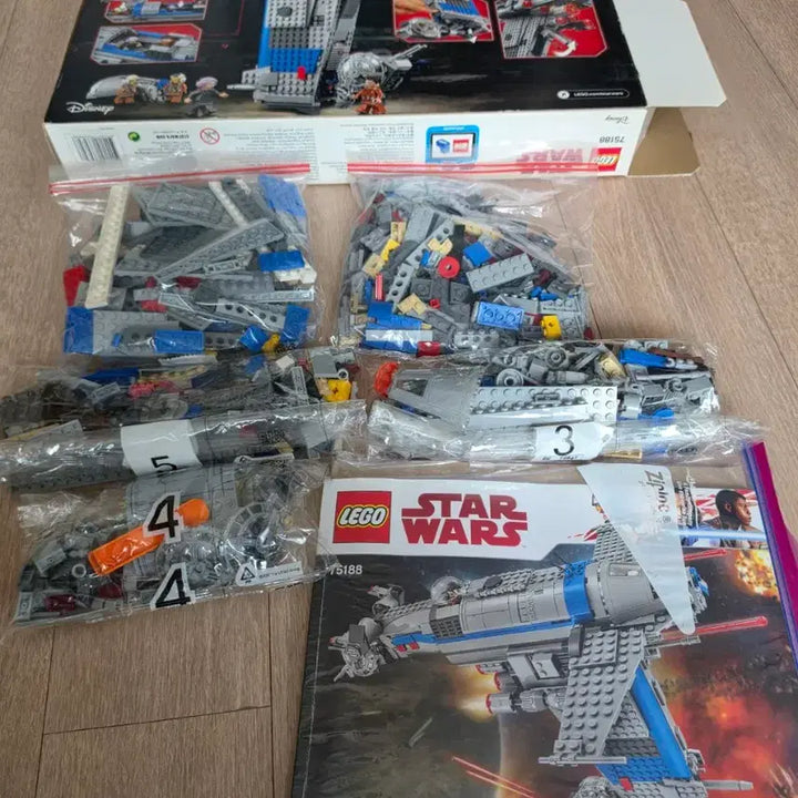[BUNJANG] LEGO Star Wars 75188 Resistance Bomber / 레고 스타워즈 75188 레지스탕스 폭격기