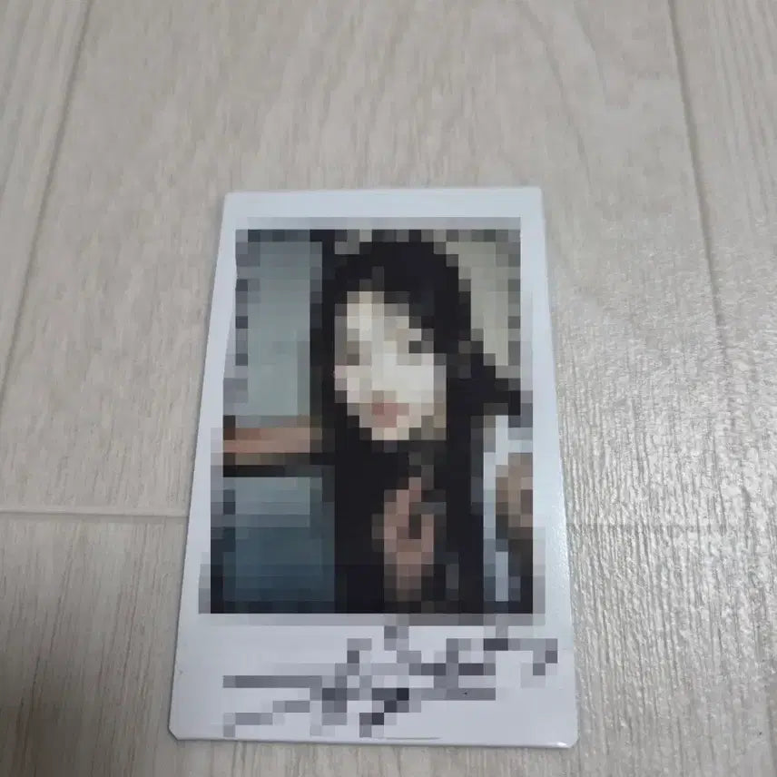 [BUNJANG] Kiss of Life Haewon Polaroid / 키스오브라이프 하늘 폴라로이드