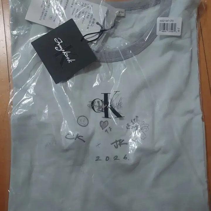 [SOLD OUT] 캘빈클라인 X 정국 콜라보 티셔츠 M 성수