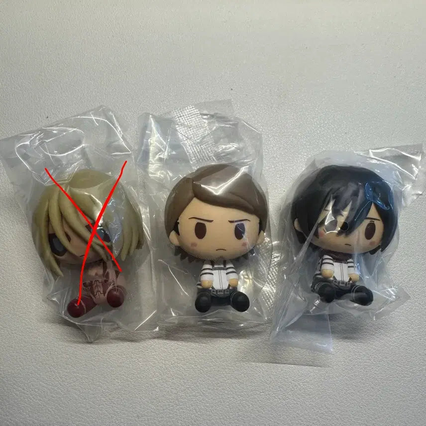 [BUNJANG] Attack on Titan Chocolat Noko Mikasa &amp; Jean Figure (Sealed) / 이치방쿠지 제일복권 진격의 거인 초코노코 미개봉