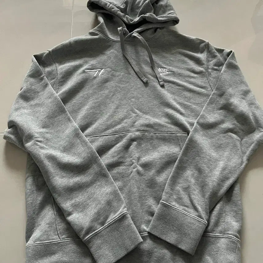 [BUNJANG] T1 Nike Grey Collaboration Hoodie / 티원 나이키 그레이 후드티