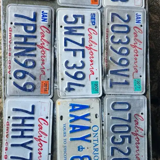 [BUNJANG] US Original License Plates (California, Ontario) - Vintage Collectible Set / 미국 오리지널 번호판 차량 번호판 넘버 플레이트 일괄 판매 합니다