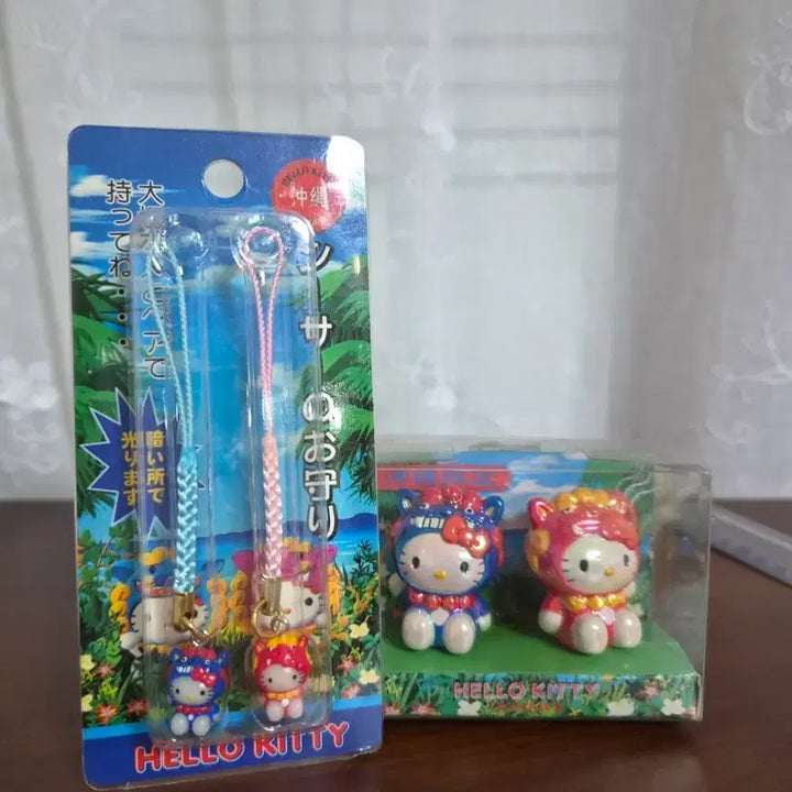 [BUNJANG] Vintage 2000s Okinawa Limited Edition Hello Kitty Strap &amp; Shisa Figure / 00년 고전키티 오키나와 한정 스트랩+시사 피규어