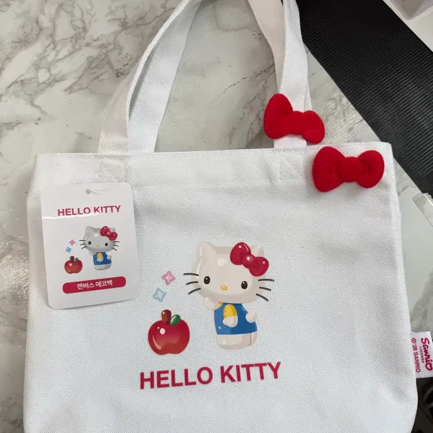 [BUNJANG] 7-Eleven Hello Kitty Canvas Eco Bag / 세븐일레븐 헬로키티 캔버스 에코백