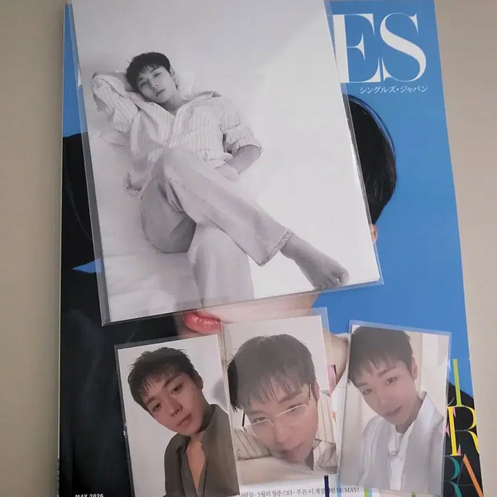 [SOLD OUT] 박지훈 싱글즈 재팬(본품+엽서2+포카3)구성