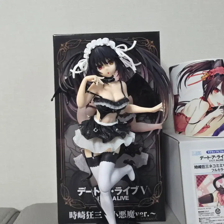 [BUNJANG] Date A Live Kurumi Tokisaki Little Devil Figure &amp; Cospa Mug Cup Bundle / 데어라 데이트 어 라이브 쿠루미 소악마 피규어 코스파 머그컵 일괄