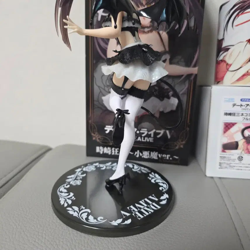 [BUNJANG] Date A Live Kurumi Tokisaki Little Devil Figure &amp; Cospa Mug Cup Bundle / 데어라 데이트 어 라이브 쿠루미 소악마 피규어 코스파 머그컵 일괄