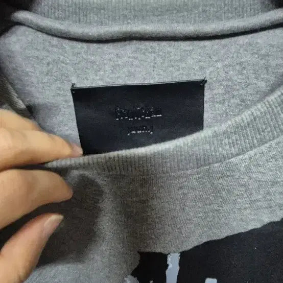 [BUNJANG] JUUN.J Grey Graphic Sweatshirt 95-100 / juun.j 준지 정품 그레이 그래픽 맨투맨 95~100