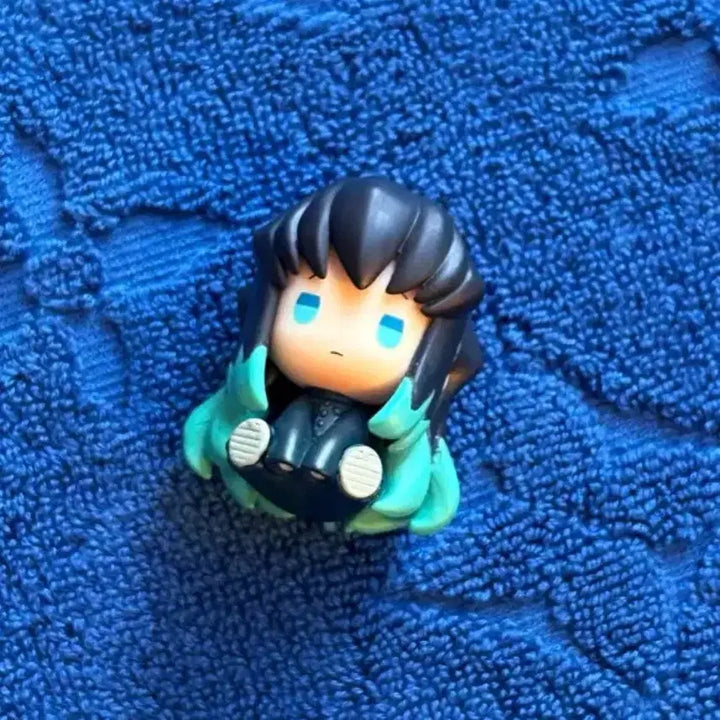 [BUNJANG] Demon Slayer Muichiro Tokito Wind-up Gacha Figure / 귀멸의칼날 무이치로 태엽 가챠