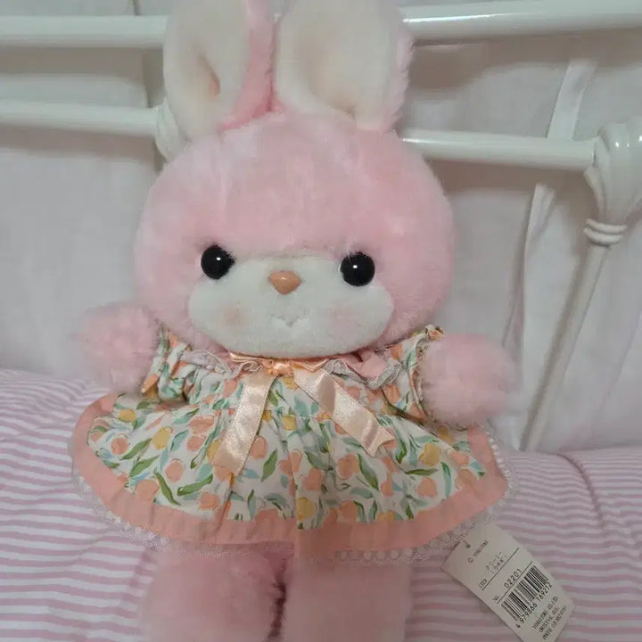 [BUNJANG] Yoshitoku Rabbit "Uttto" Plush / 요시토쿠 토끼 (웃토)