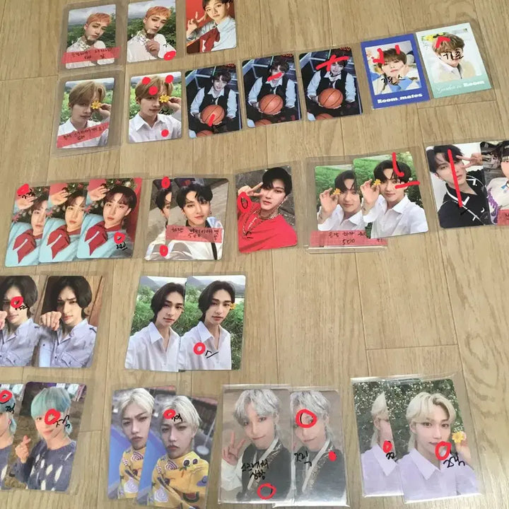 [BUNJANG] Stray Kids Bundle Set Photocard (97 pcs) / 스트레이키즈 앨범 포토카드 일괄 (97장)