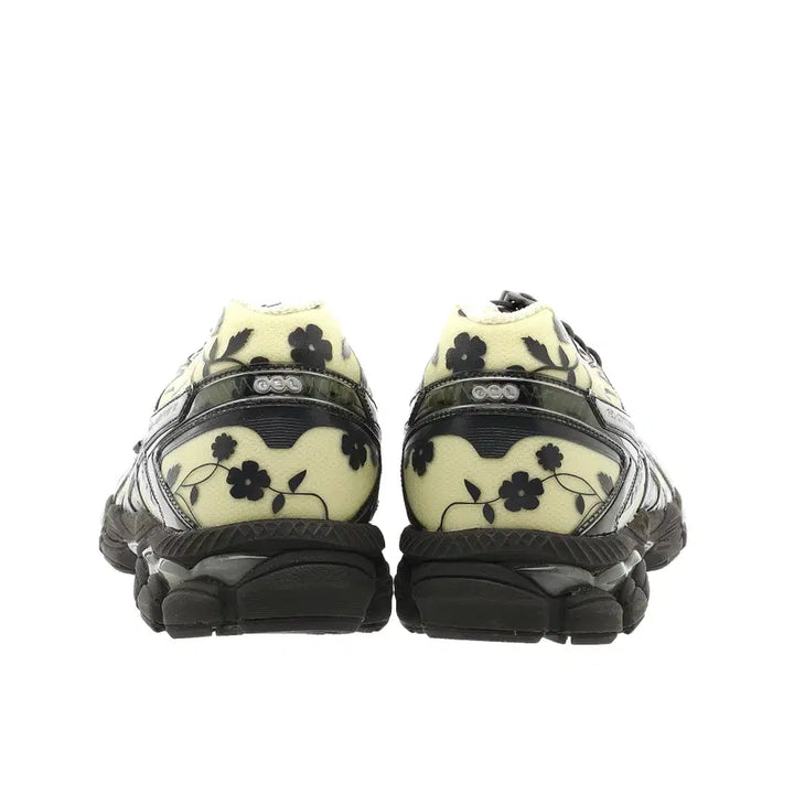 [BUNJANG] ASICS x Cecilie Bahnsen GEL-Cumulus 16 Black Yellow (US 8) / [260] 아식스 x 세실리에 반센 젤 큐물러스 16 블랙 옐로우
