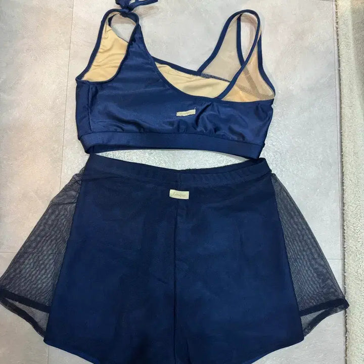 [BUNJANG] Renic Polewear M Size Navy Mesh Detail / 르니끄 폴웨어 M사이즈 팝니다