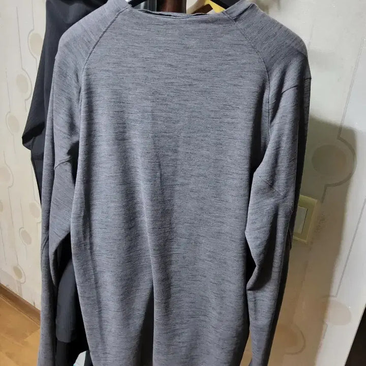 [SOLD OUT] [M]룰루레몬 써지웜 러닝 롱슬리브 그레이