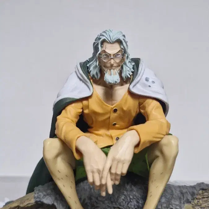 [BUNJANG] One Piece CXC Rayleigh Figure / 원피스 cxc 레일리 피규어 판매합니다