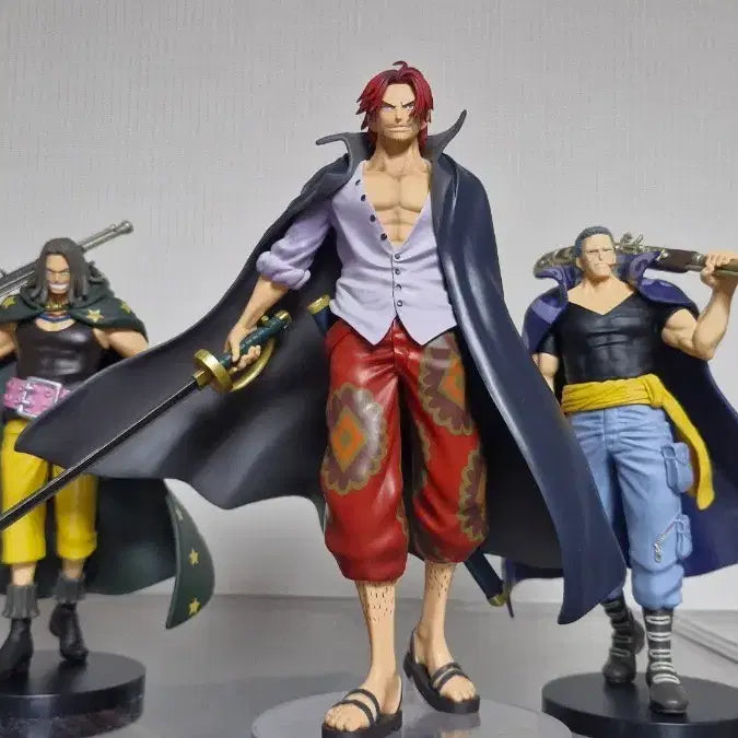 [BUNJANG] One Piece Shiro Nami Shanks Pirate Group Bundle Set Figure / 원피스 제일복권 신사황 샹크스 해적단 피규어 일괄 판매