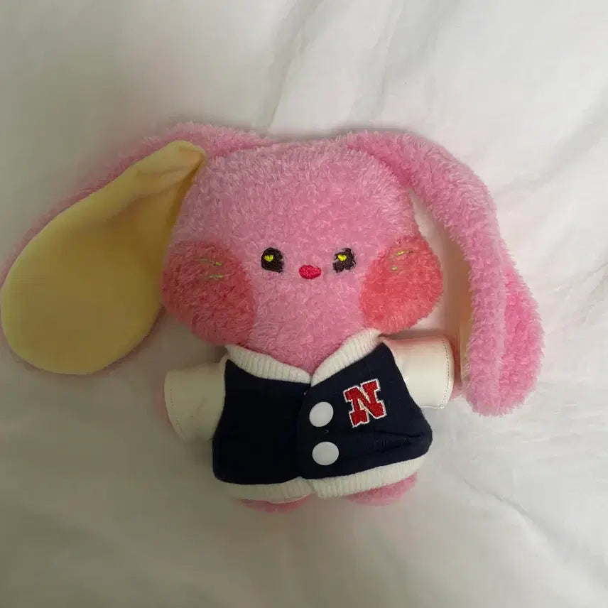 [BUNJANG] NewJeans Bunny Beanie Varsity Jacket Set / (공굿덤)뉴진스 버니니 핑크 바시티 옷 포함