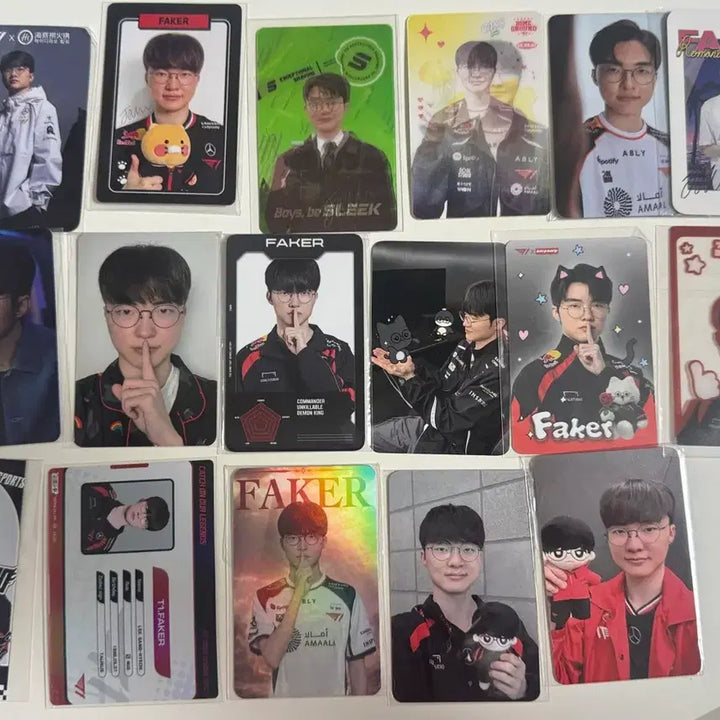 [BUNJANG] T1 Faker Bundle Set 17 Photocards / T1 페이커 포토카드 17장 일괄