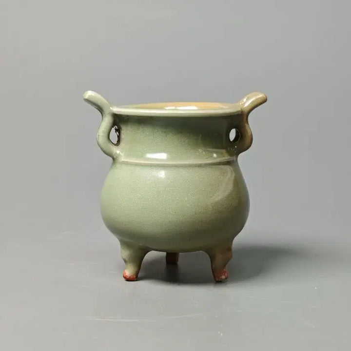 [BUNJANG] Late Ming Dynasty Celadon Tripod Incense Burner - Excavated Chinese Ceramic / [진품] 명말 용천요 청자 삼족향로 출토품 중국도자기 골동품 고미술품