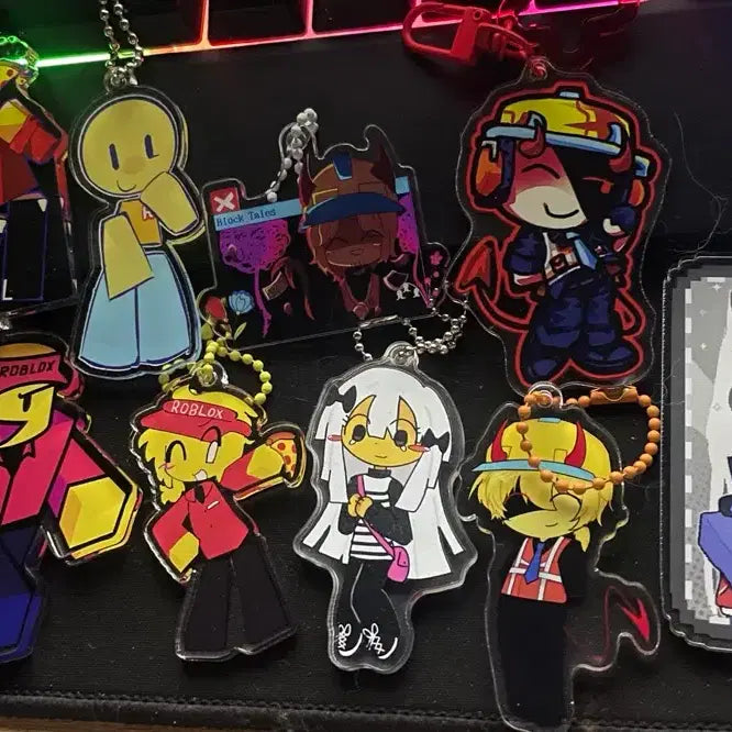 [BUNJANG] Roblox Acrylic Goods Bundle / 로블록스 아크릴 굿즈 일괄 처분 (포세이큰, 피자가게, 블록테일즈