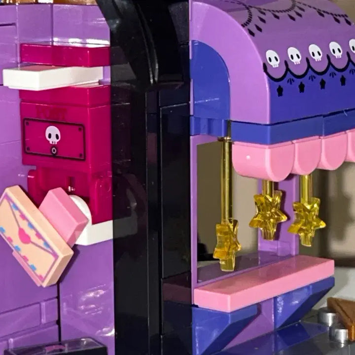 [BUNJANG] Kuromi Secret House Building Blocks Figure / 완성품) 쿠로미 시크릿하우스 집 키플리 레고 피규어 블록 인형 산리오
