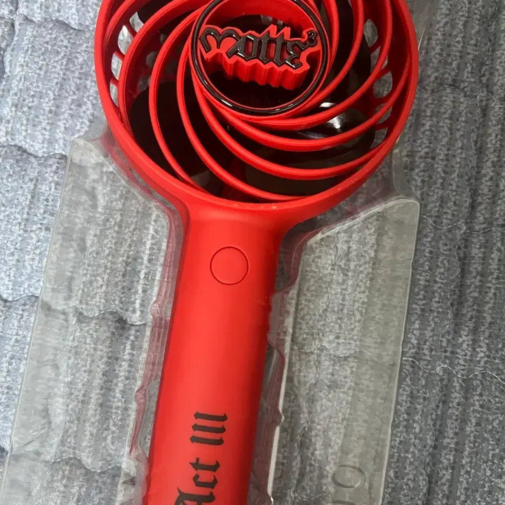 [BUNJANG] G-Dragon MOTTE Handheld Fan (Red) / 지드래곤 모태 핸드팬(red)