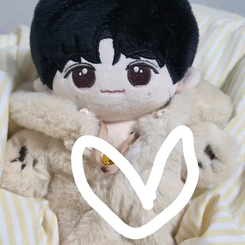 [SOLD OUT] 꾸선호 김선호 비공식 인형 20cm 양도해요