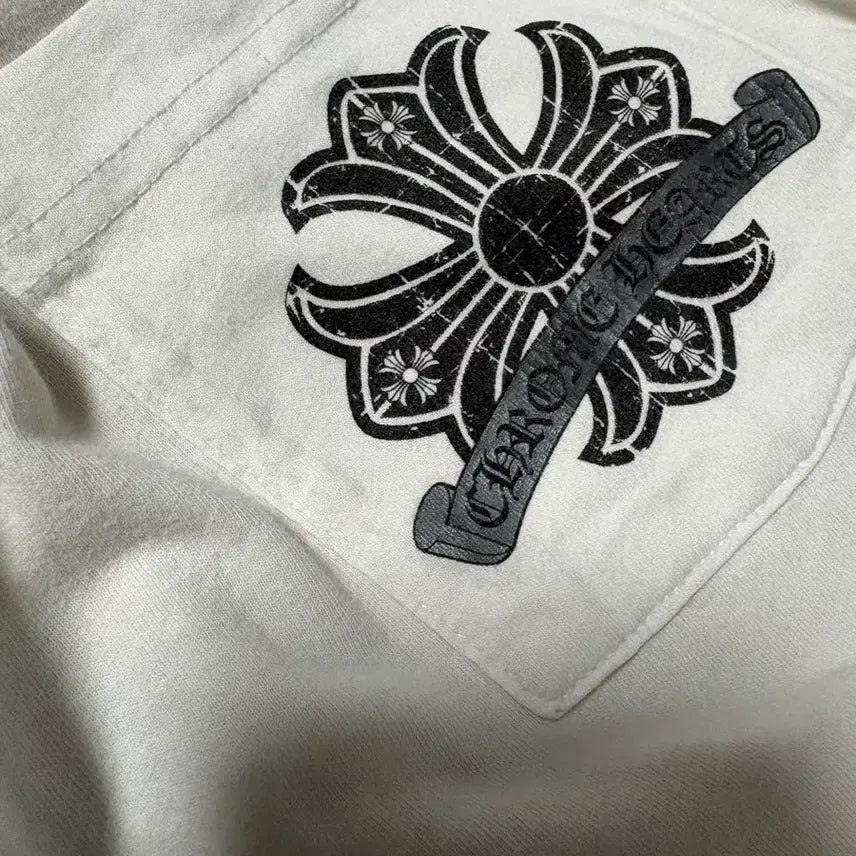[BUNJANG] Chrome Hearts Big Horseshoe Pocket T-Shirt Size S / 크롬하츠 빅 홀스슈 포켓 반팔 s