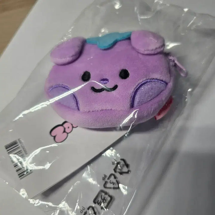 [BUNJANG] ATEEZ Mightyz Sanrio Mini Face Pouch / 에이티즈 마이티즈 사니요 미니 얼굴 파우치
