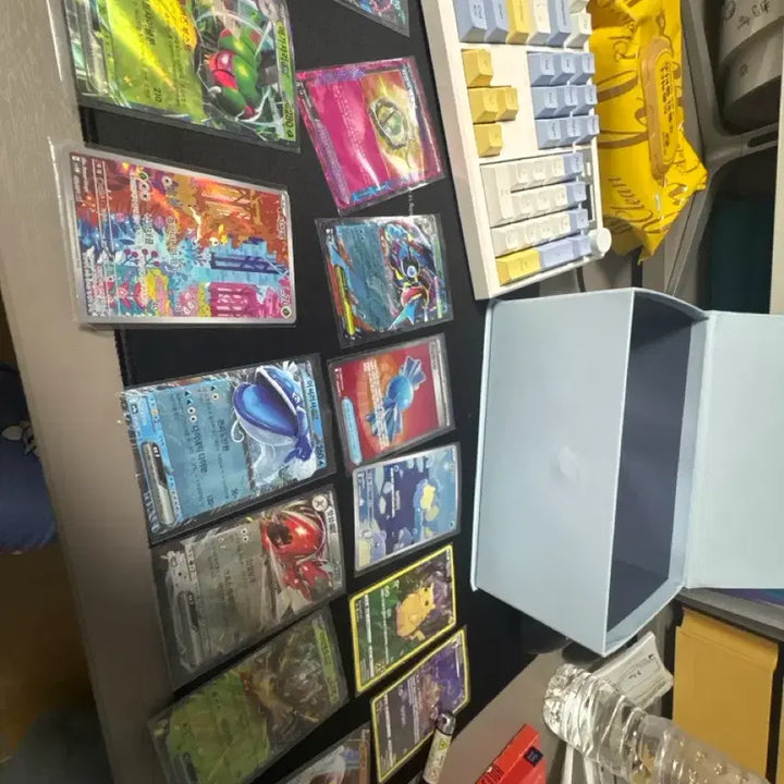 [BUNJANG] Magnetic Card Holder and Sleeves Bundle / 탑로더,자석탑로더,슬리브,포켓몬 카드 이렇게 다다다ㅏㄷ. 팝니다.