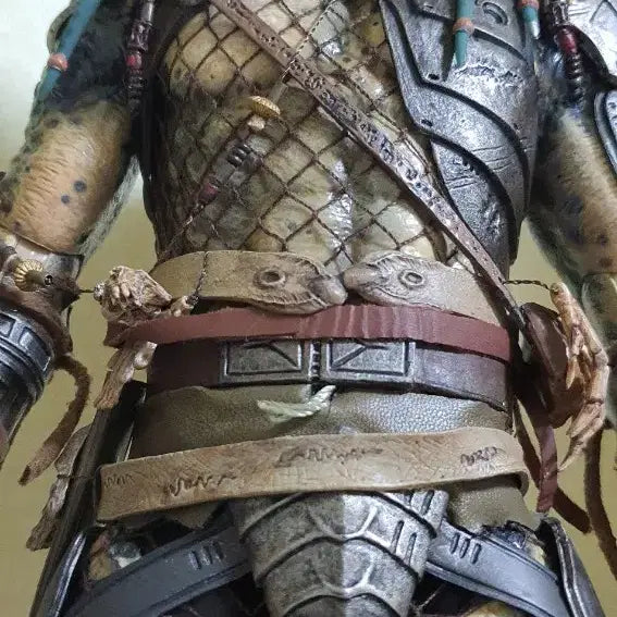 [BUNJANG] Hot Toys Predator 2 Elder Predator (MMS233) Action Figure / 핫토이 프레데터2 엘더프레데터(MMS233)