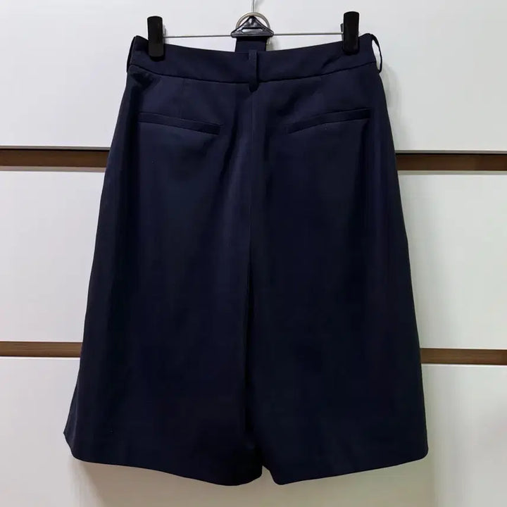 [BUNJANG] Her &amp; She Belted Knit Bermuda Summer Pants Navy (Belt Set) / 허앤쉬 버뮤다 여름 팬츠 벨티드 니 슬랙스 네이비 (벨트 세트)