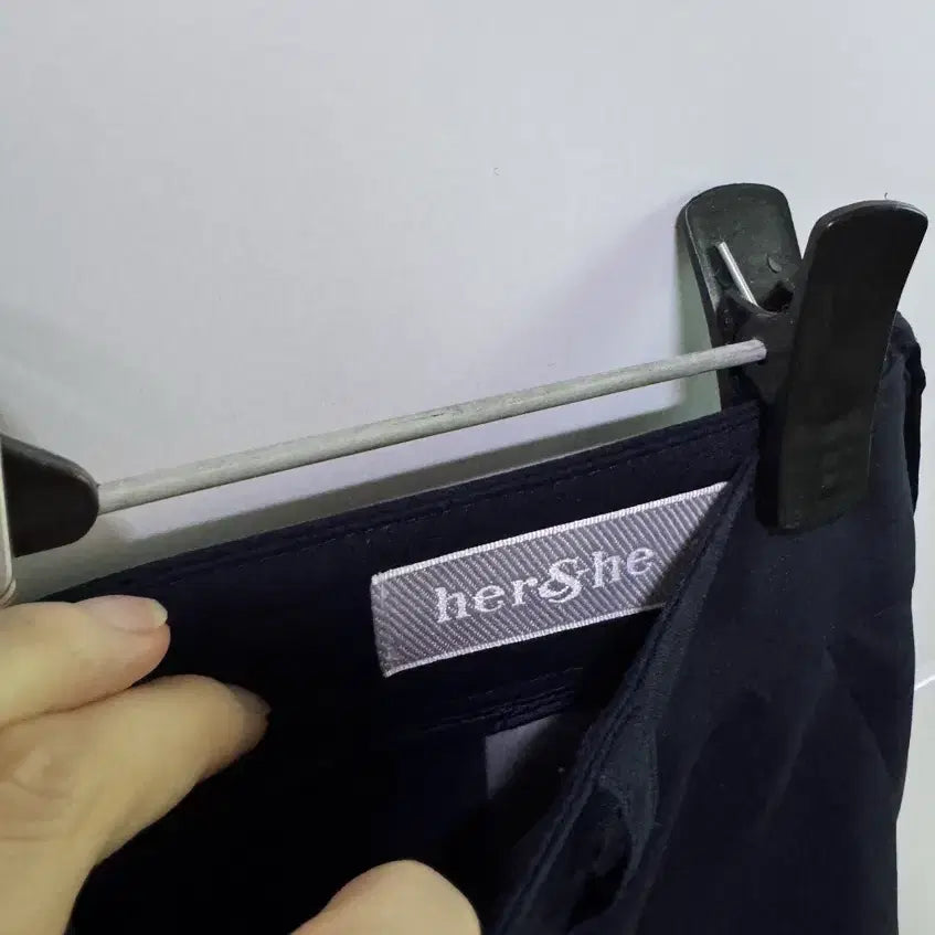[BUNJANG] Her &amp; She Belted Knit Bermuda Summer Pants Navy (Belt Set) / 허앤쉬 버뮤다 여름 팬츠 벨티드 니 슬랙스 네이비 (벨트 세트)