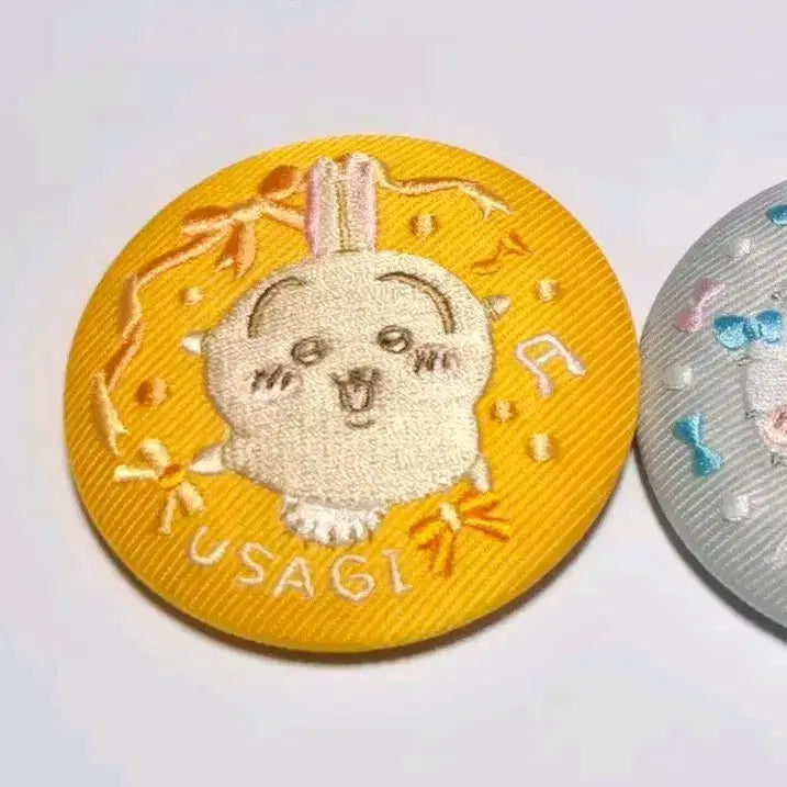 [BUNJANG] Chiikawa Usagi &amp; Rakko Embroidered Badge Set (2 Types) / 치이카와 우사기 자수 뱃지