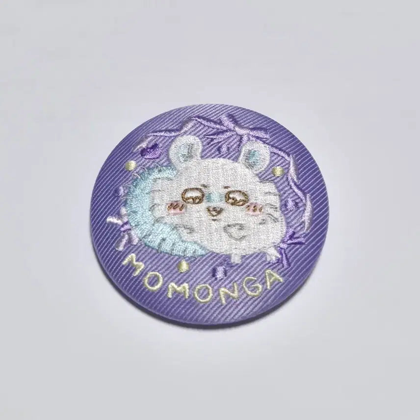 [BUNJANG] Chiikawa Momonga Embroidered Badge / 치이카와 모몽가 자수 뱃지