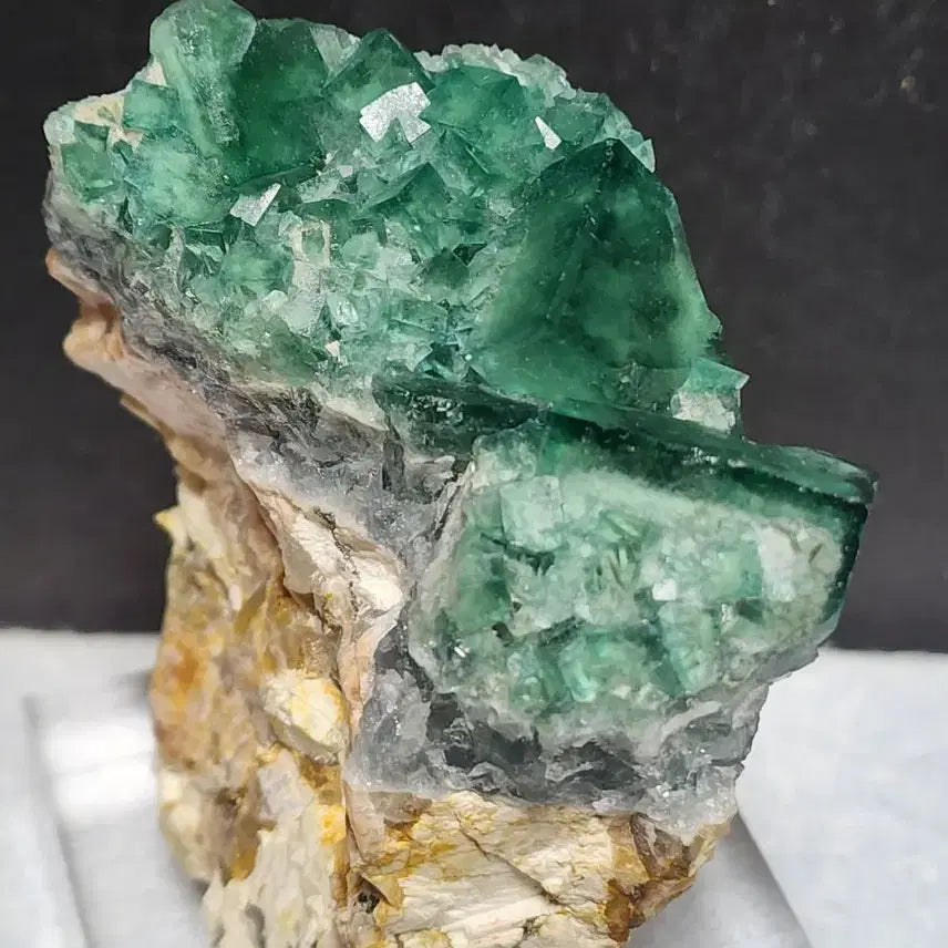 [BUNJANG] Natural Crystal Green Cube Fluorite Raw Stone with Stand / 천연크리스탈 녹색 큐브 형석 원석+받침대