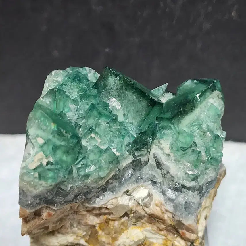 [BUNJANG] Natural Crystal Green Cube Fluorite Raw Stone with Stand / 천연크리스탈 녹색 큐브 형석 원석+받침대