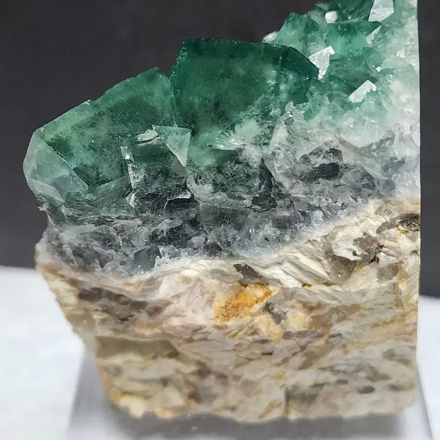 [BUNJANG] Natural Crystal Green Cube Fluorite Raw Stone with Stand / 천연크리스탈 녹색 큐브 형석 원석+받침대