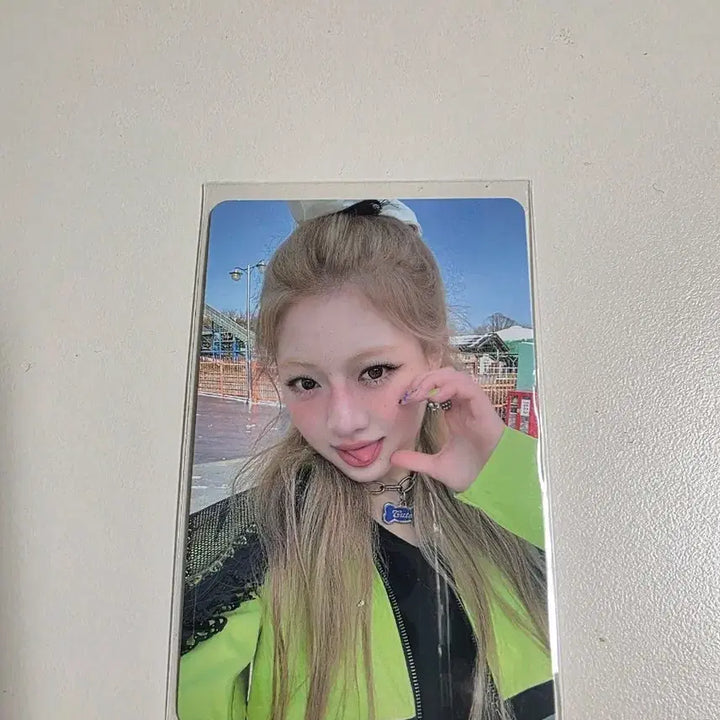 [BUNJANG] Unchild Nah Eun Photocard / 언차일드 공방 나하은 포카