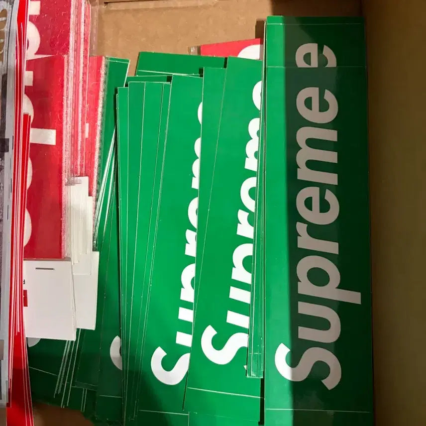 [BUNJANG] Supreme Green Sticker / 슈프림 그린 스티커