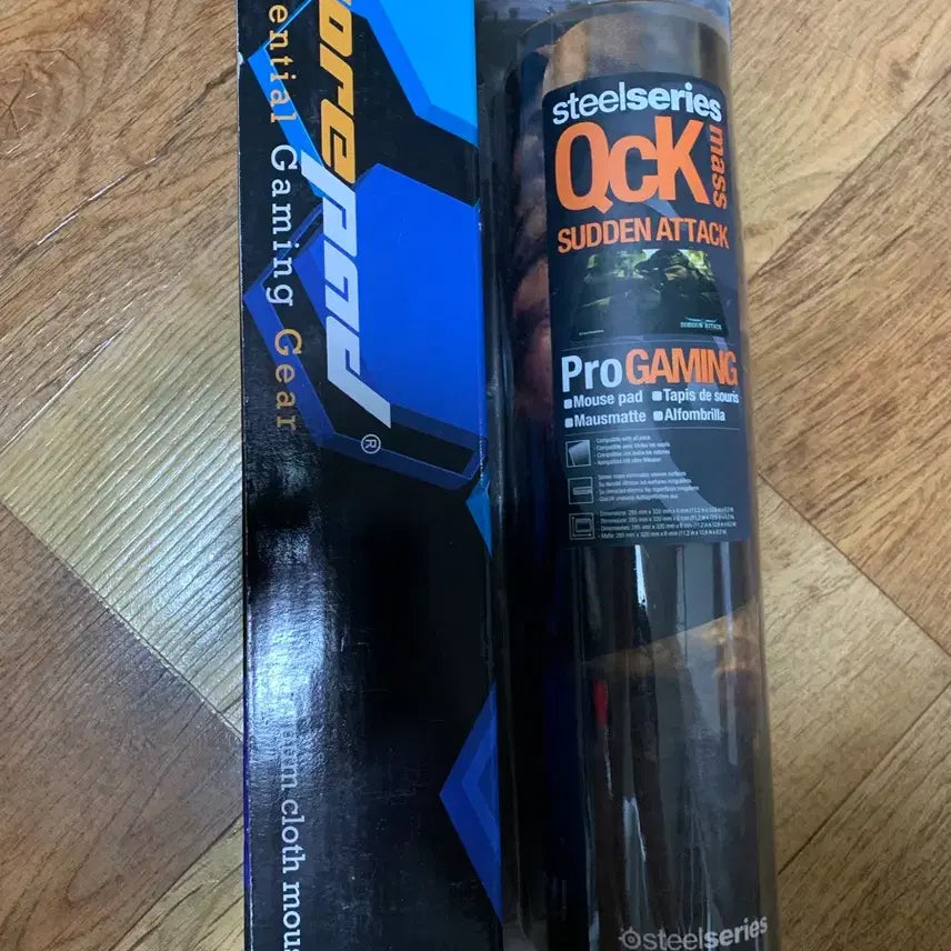 [BUNJANG] Corepad C1 &amp; SteelSeries Qck Mass Sudden Attack Edition Mousepads Bundle / 코어패드 C1 , 구형 퀵매스 서든에디션 일괄판매