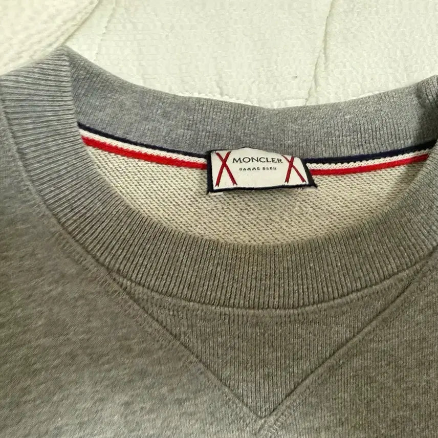 [BUNJANG] Moncler Gamme Bleu Sweatshirt / 몽클레어 감마블루맨투맨